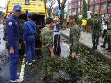 空軍官校協助茄萣區公所執行莫蘭蒂颱風災後重建